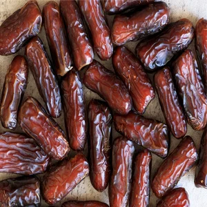 خرما پيارم وكيوم ماه خوشه