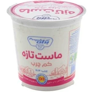 ماست لیوانی کم چرب پگاه
